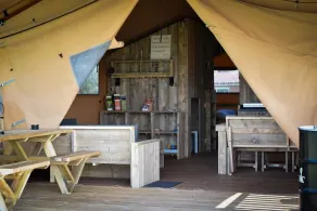 Glamping in una fattoria con tutti i pro di una casa per le vacanze. - Image 5