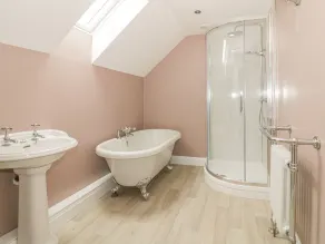 WEST FARM, family friendly, with a garden in Caister-On-Sea - Image 2
