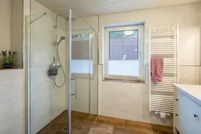 Appartamento 'Ferienwohnung Haseltal' con giardino in comune, balcone e Wi-Fi - Image 2