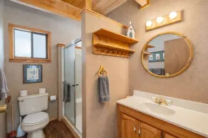 Jack's Cabin by NW Comfy Cabins - Image 3
