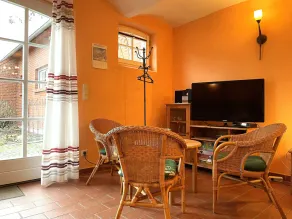 Apartamento vacacional con jardín, barbacoa y terraza | Vistas al jardín - Image 2