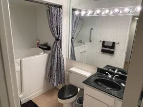 5 star resort pool,jet tub, out Drshower,barbeque,fire pit,tvs,stunning backyard - Image 2