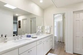 15 Chambertin Townhomes Townhouse - Image 4
