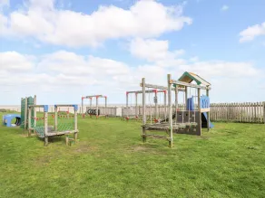 19 Waterside Park - Image 2