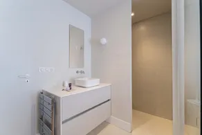 Très bel appartement en rez de jardin, Pereire, 100 m de la plage - Image 3