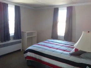 2 Bedroom Downtown Apartment with off street parking. - Image 4