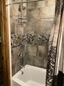 Cozy Studio with Unique Charm in Private Setting - Image 3