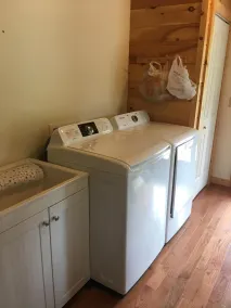 Country cottage at Blanche Manor/Blissful Owl Horse Ranch / Sleeps 6-12 - Image 2