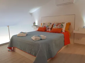 Extra luxury beachfront apartment with 2 bedrooms. heated swimming pool - Image 5