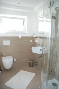 Elegant 2-room flat in the region Taunus, close to Rhine, Frankfurt, Mainz, Wi. - Image 2