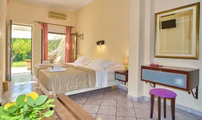 Chrismos Luxury studio 3A Apraos Corfu - Image 4
