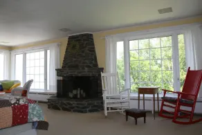 Heavenly Waterfront Retreat - Lake Memphremagog near Jay Peak and Burke Mountain - Image 2