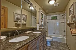 \"Bay Dream\" Avalon - 360 Views - Hot Tub - Roof Deck - Bike To Beach - Image 3