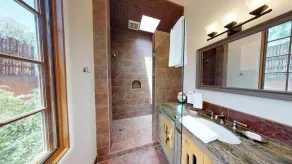 Cactus Casita -2/2-Downtown, Walk to Plaza! - Image 4