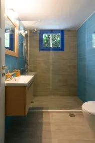 Une villa calme, vue jardin et mer - Image 2