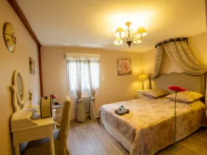 Charming cottage with garden near Bergerac - Image 2