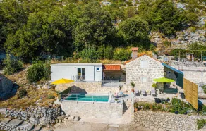 Lovely Home In Dubravica - Image 4