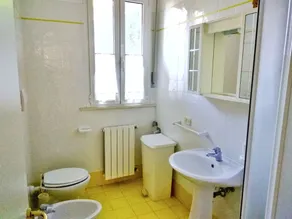 Maison avec parc à 1 km de la mer, 4 chambres et 2 salles de bains - Image 2
