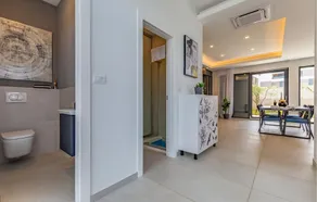 Luxurious home in Pula - Image 2