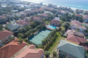 La Valencia Villas - Image 2