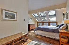Bright, Family-Friendly Lake View House Close to Okemo, Killington, Pico,  Lakes - Image 3