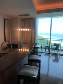 Vue panoramique sur l'océan au Ritz Carlton Bal Harbour - Image 4