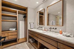Oceanfront Apartments with Great Views - Image 3