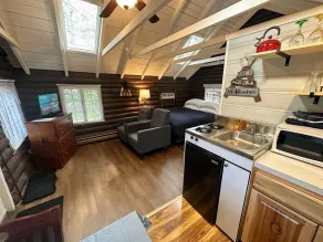 Pine Grove Cottages: Cottage 3: Studio Cottage - Pet Friendly - Image 5