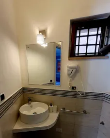 Scilla Guest House - Image 2
