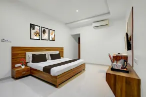 Deluxe Hotel Jay Shankar - Image 3