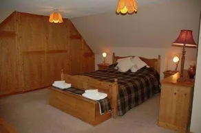 The Old Croft, 50 yards from Brora Golf Course and 2 minutes from the Beach - Image 5