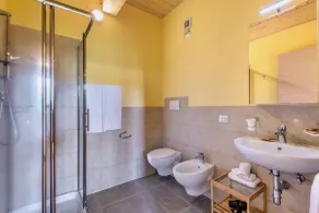 Superior apartment with terrace Villa Basilico Cignella Resort - Image 3