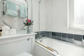 Love from Chelsea 1 bedroom Super Location Sloane Avenue SW3 Sleeps 1-6 - Image 3