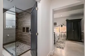 Private Queen Bed Studio near hiking, biking, golf, beach, spa and Blue Mountain - Image 5