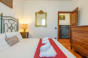 Beautiful 4-bed Apartment in Limonta - Image 5