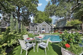 Midtown Luxury Mansion with up to 18 beds 5 bath w pool and sauna - Image 3