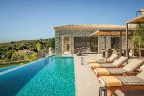 Zeus Exclusive Villas - Image 5