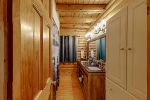 Dog-friendly lakefront home with free WiFi, hot tub, pool table, & private dock - Image 5