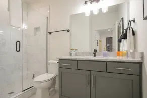 East Nashville Townhome | 2 Balcony Suites, Private Garage, 3 Mi Downtown - Image 5