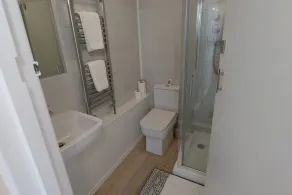 Seaside Serenity Retreat in Southsea - Image 2