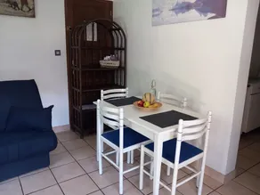 BRIANCON  location appartement dans maison avec  terrasse et jardin au calme - Image 4