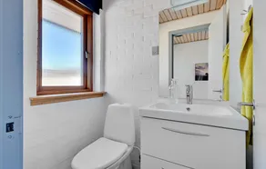 3 Bedroom Cozy Home In Frørup - Image 3