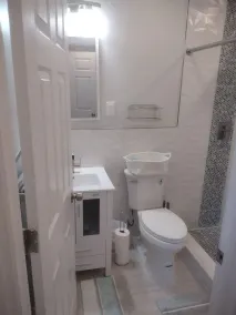 Private, Quiet 1 Bedroom in Amityville - Image 4