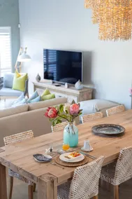 Bentley's Guesthouse - Image 2