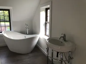 \"CARRIAGE HOUSE 6098\" Historische, moderne Eleganz - Image 3