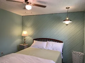Rural Historic Farm House, Kid and Pet Friendly - Image 4