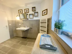 Sandpiper - Ground Fl, Shower, Guest WC, Terrace, Garden Furniture, Parking - Image 3