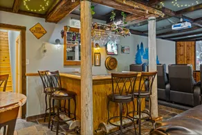 Luxury Jim Thorpe Retreat - Theater, Game Room, Hot Tub & Summer Adventure - Image 4