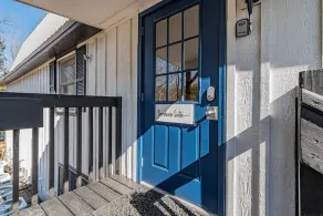 Experience Dockside Living on Table Rock Lake w/ Easy Walk-In Access, Dog-Friendly & Free Tickets - Image 4