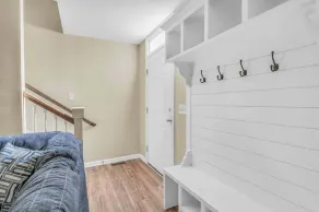 Carolina Cottage - Sleeps 11 - 20 mins to Raleigh - Game/Movie Room w/Projector! - Image 2